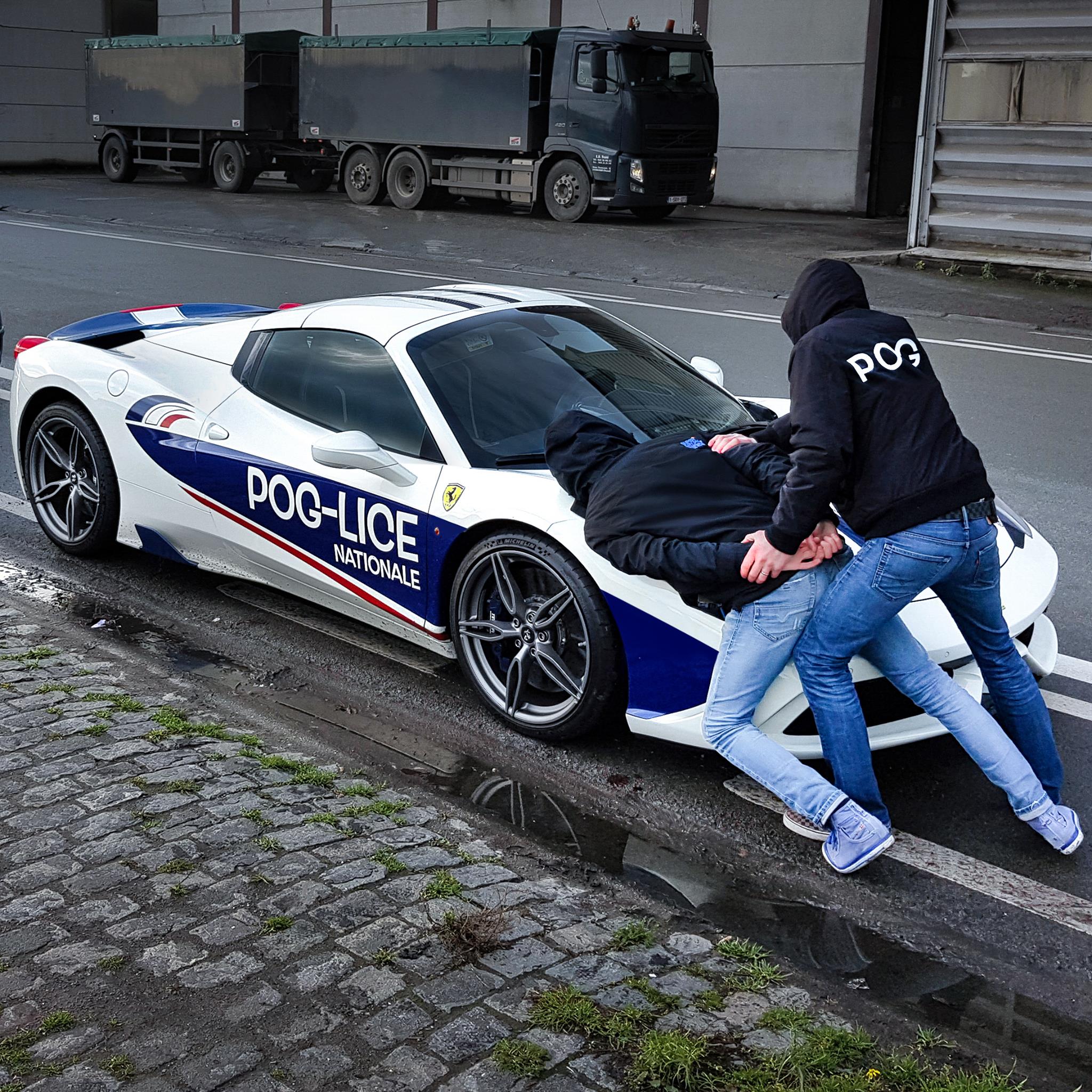 Polizei ! - LE BAR DES PORSCHISTES - Boxster Cayman 911 (Porsche)