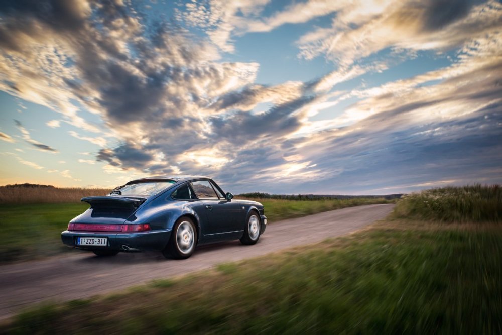 Porsche964.thumb.jpg.af5412c333f03955a0efd91b956ea39c.jpg